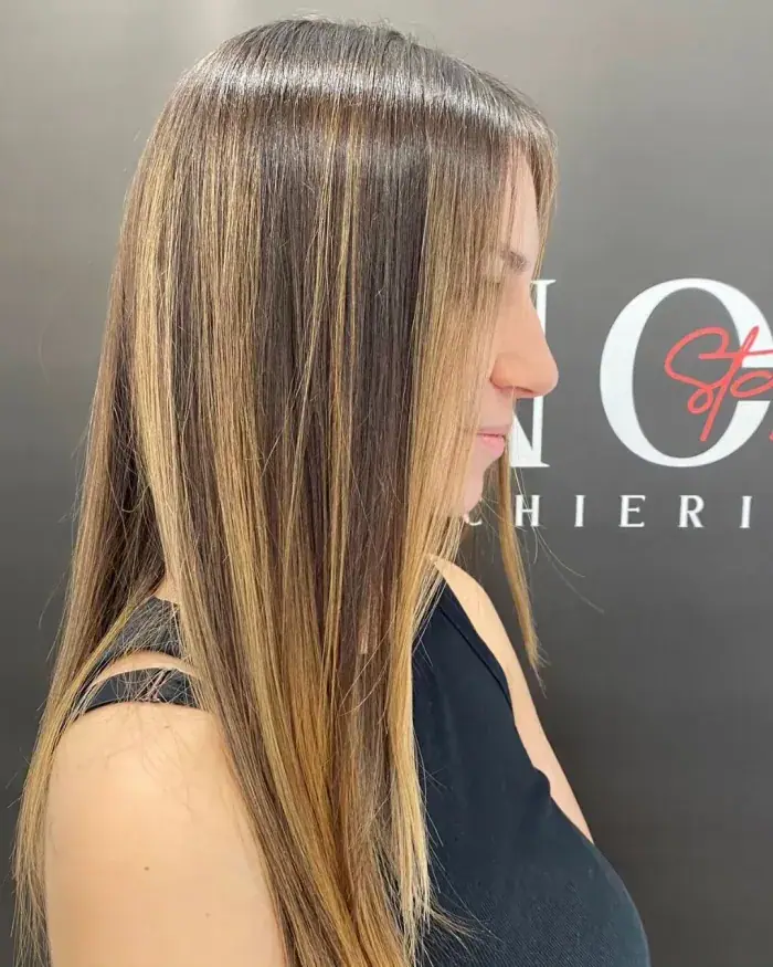 Capelli con schiariture sfumate su base castana, salone Lino Parrucchieri a Vasto
