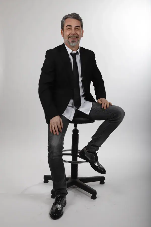 Lino, Fondatore da Lino Parrucchieri
